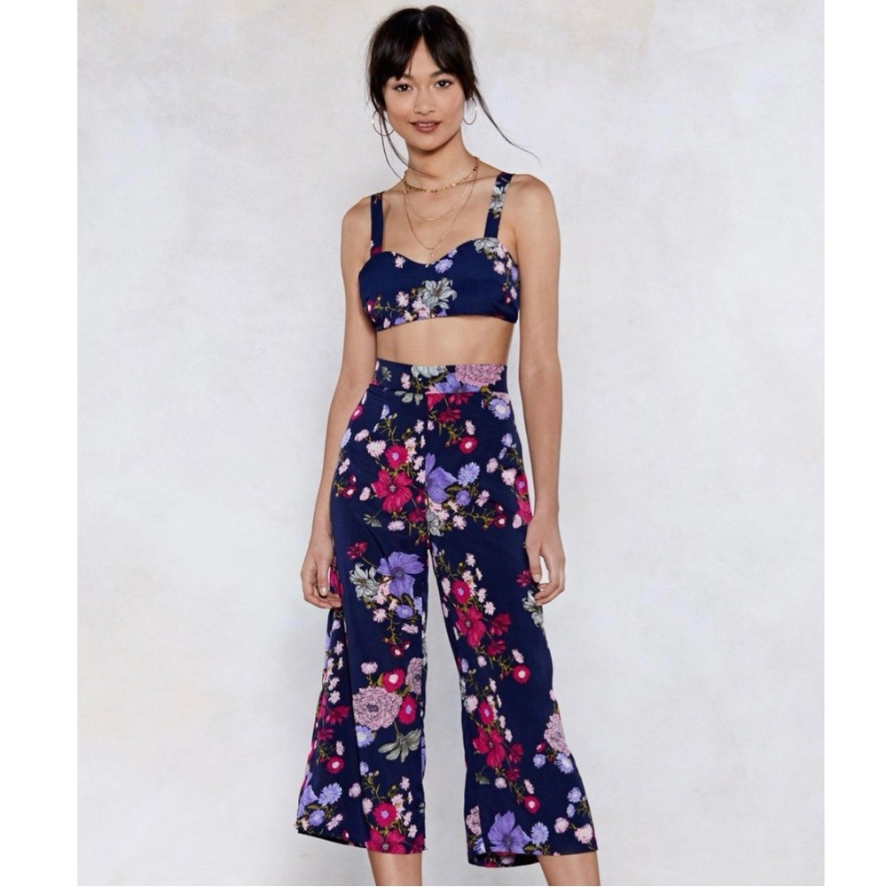 Floral two piece crop top and pant set
